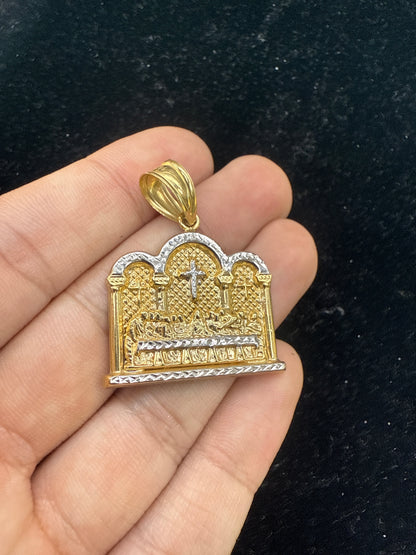 14k Gold Last Supper pendant