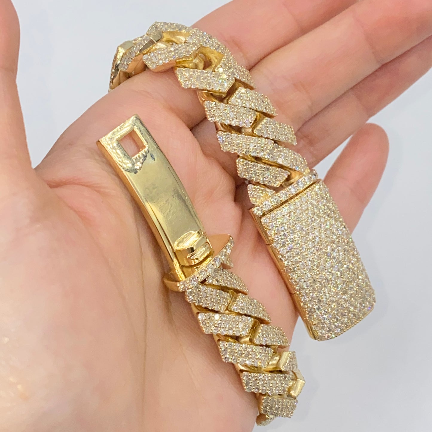 10K 16MM Cuban Link Diamond Bracelet 8.5"