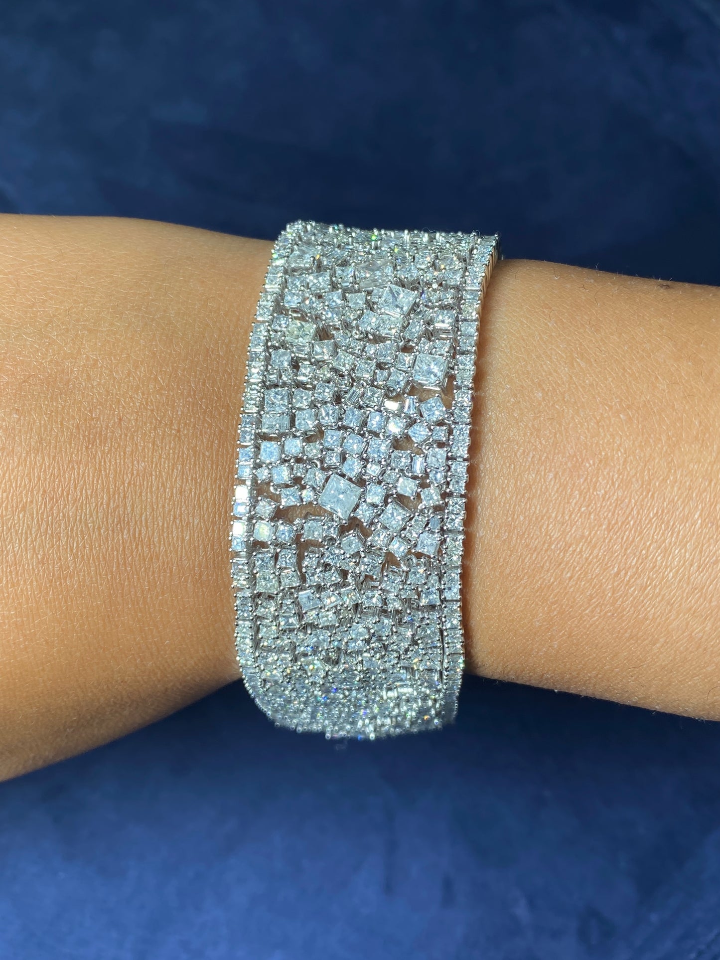 14K Thick Fabric Diamond Bracelet