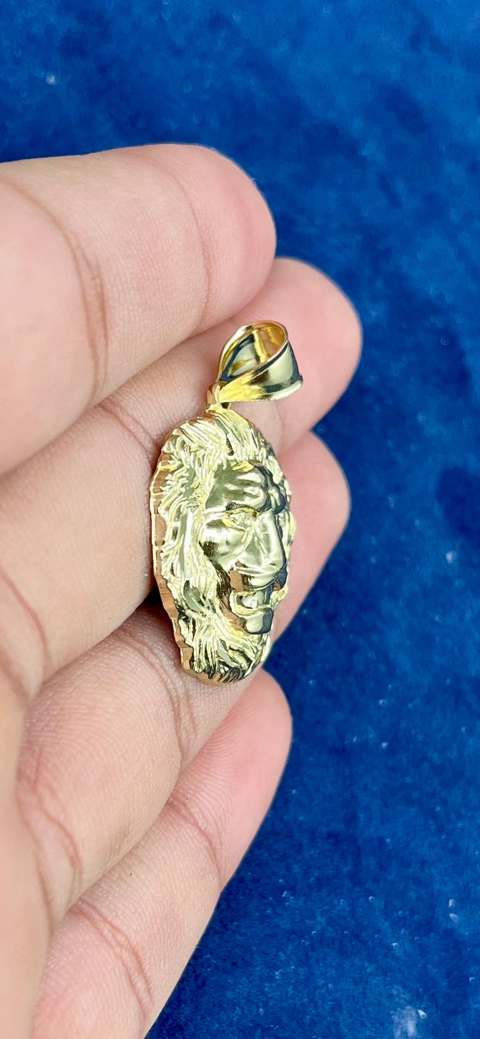 10K Gold Lion Head Pendant