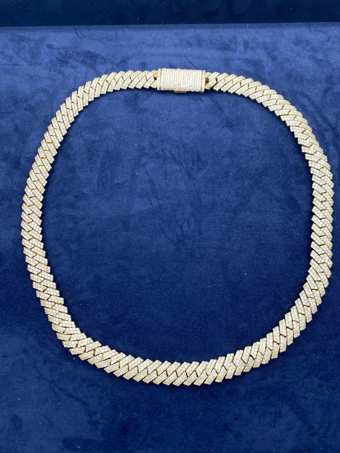 10K Diamond Gold Cuban link chain 12mm