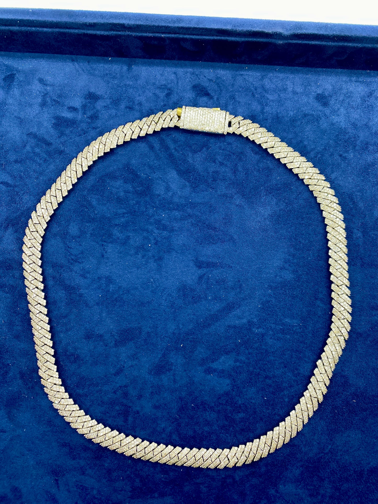 10K white gold & diamonds cuban link 10mm