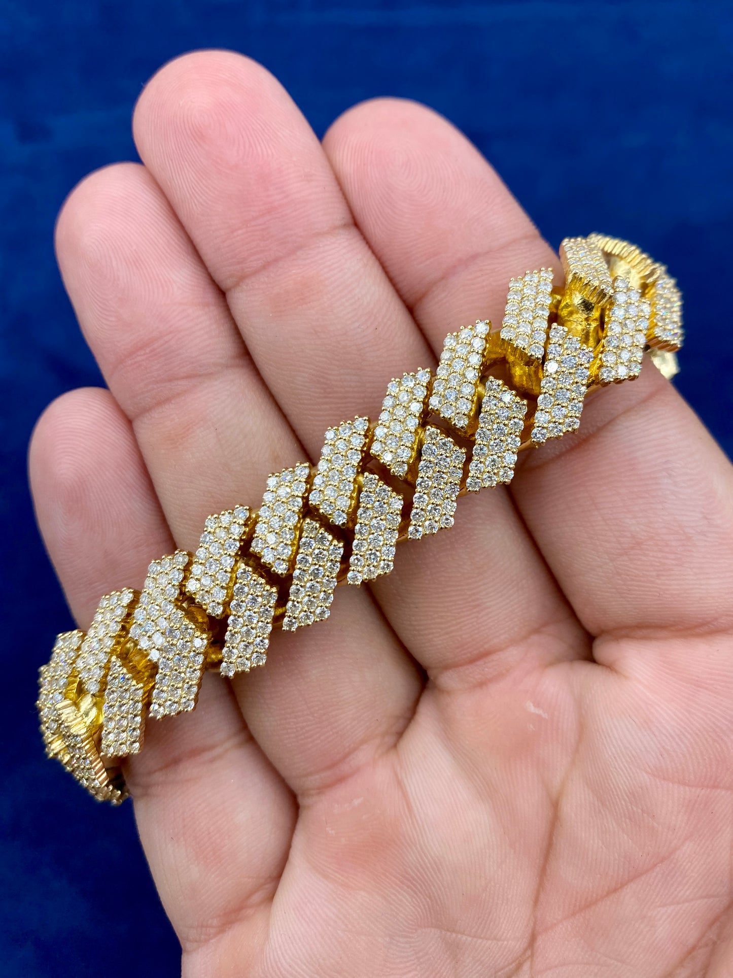 14K gold & diamonds cuban link bracelet 15.5mm