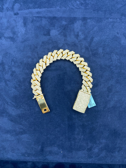 14K gold & diamonds cuban link bracelet 15.5mm
