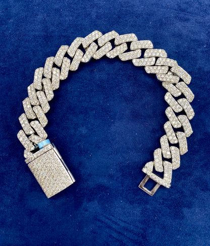 14K gold & diamonds Cuban link bracelet 15.5mm