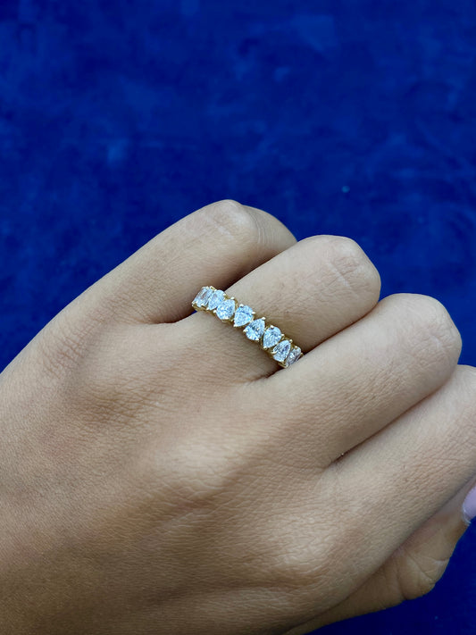 14k Gold Pair Shaped Ring Band alternating Lab Diamonds