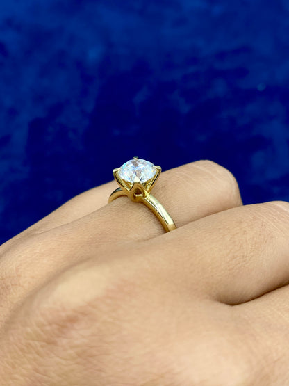 14k Circle Stone Lab Diamond Engagement Ring