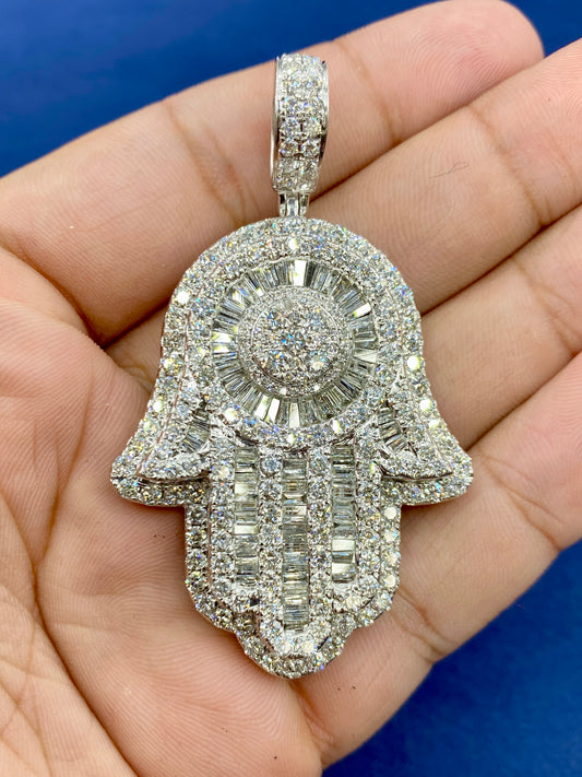 14k Gold and Diamonds Hamsa pendant