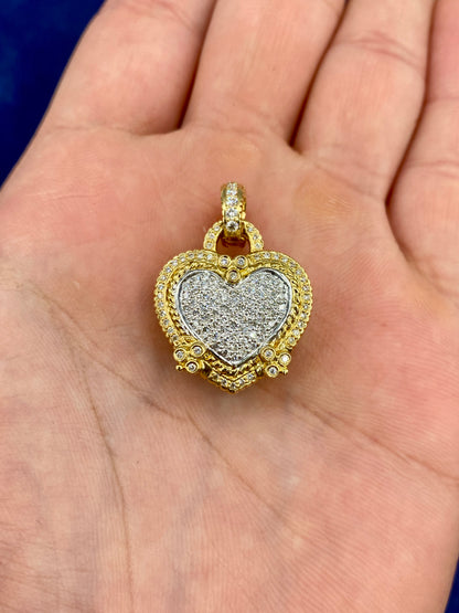 18k Gold Regal Heart Diamond Pendant