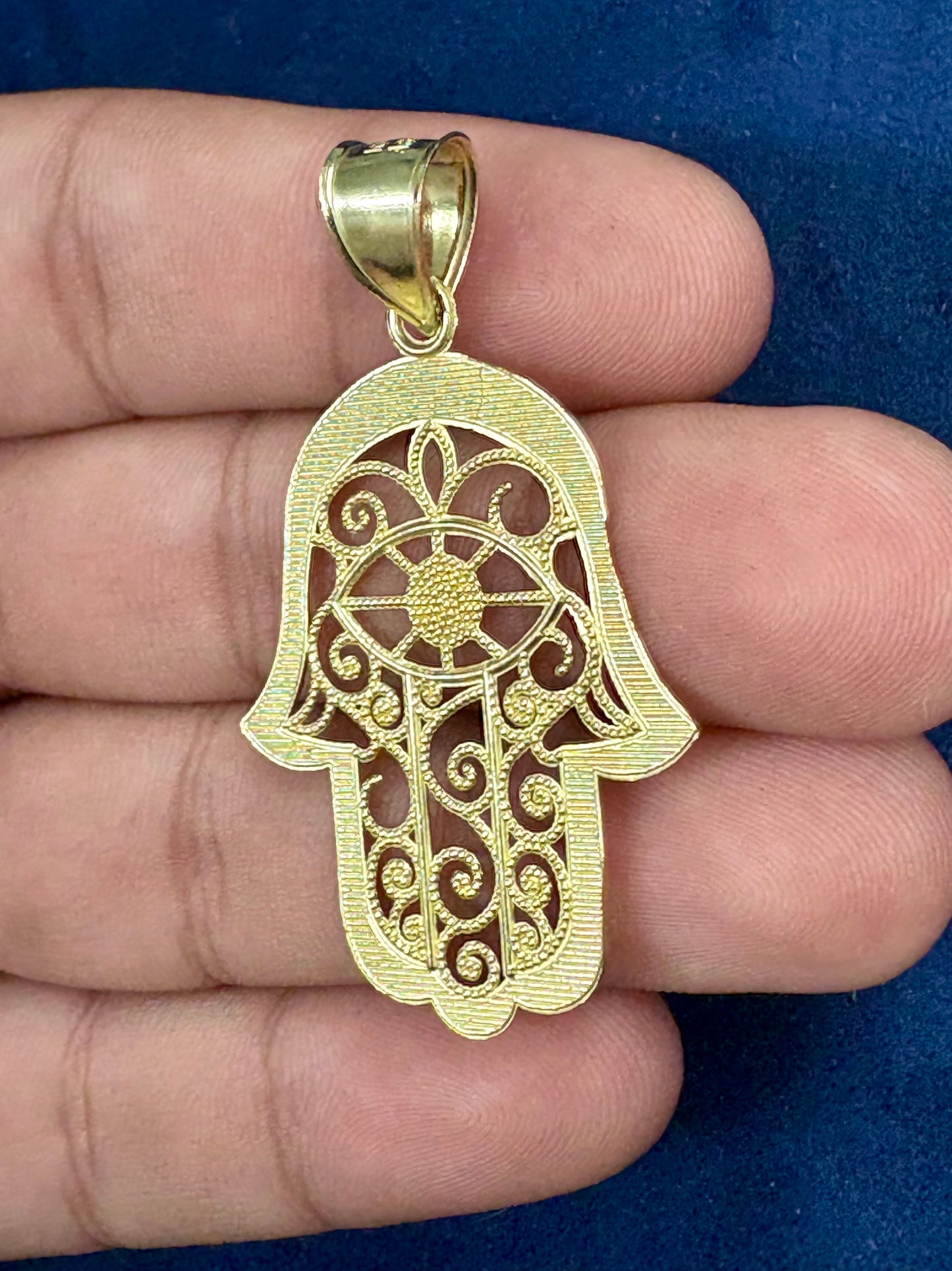 10K Gold Hamsa Pendant