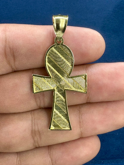 10k cross pendant with parallel lines ￼