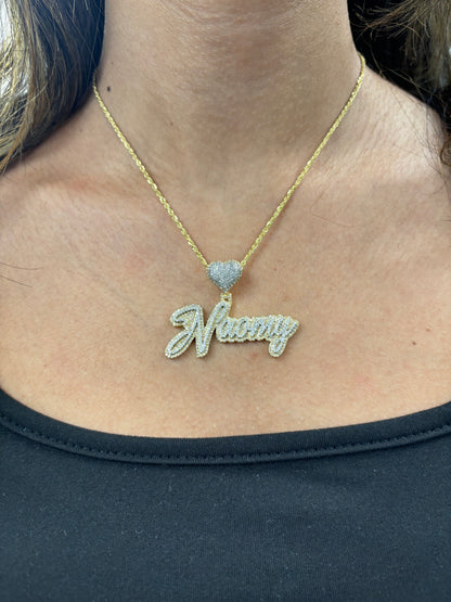 10K Custom Naomy Name Pendant