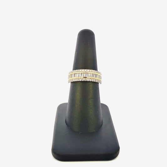 14K Single Row Baguette Ring