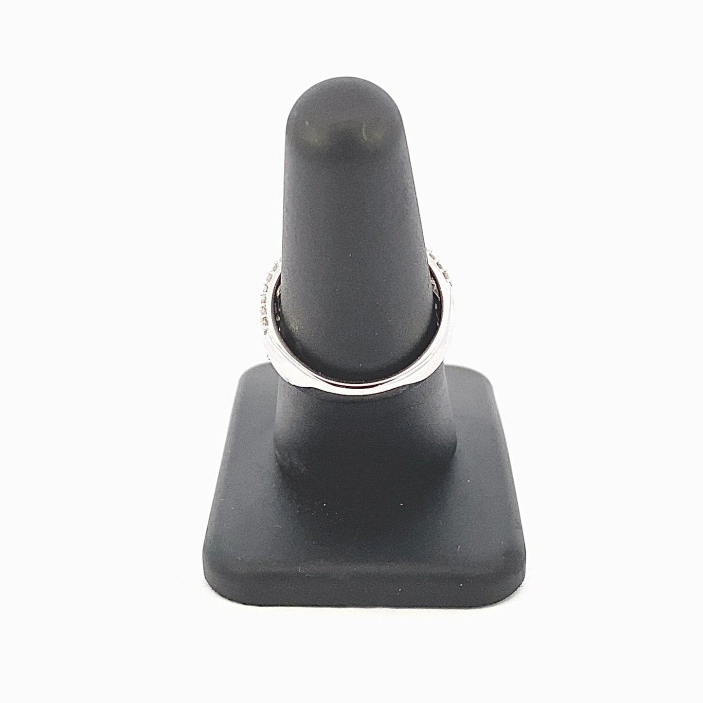 14K Single Row Baguette Ring