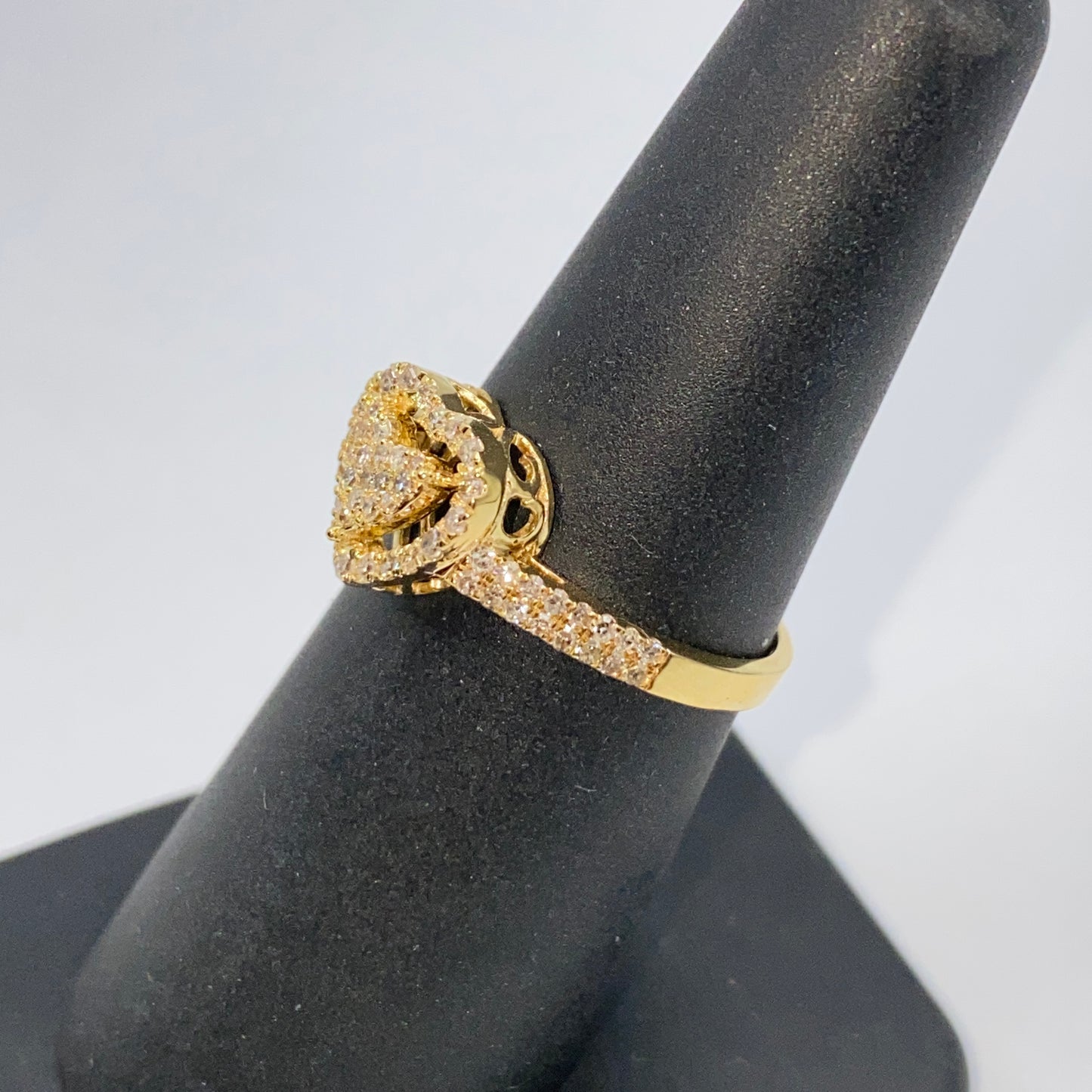 14K Rare Heart Halo Diamond Ring