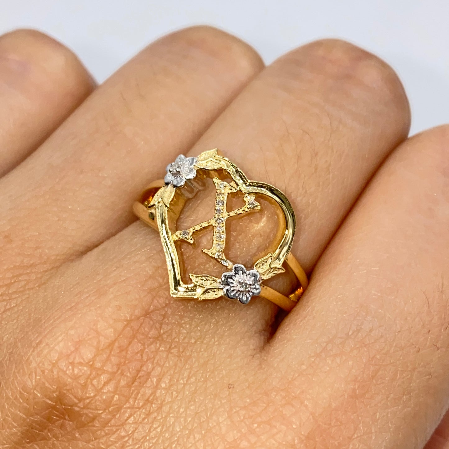 10K Bloom Heart Letter Diamond Ring