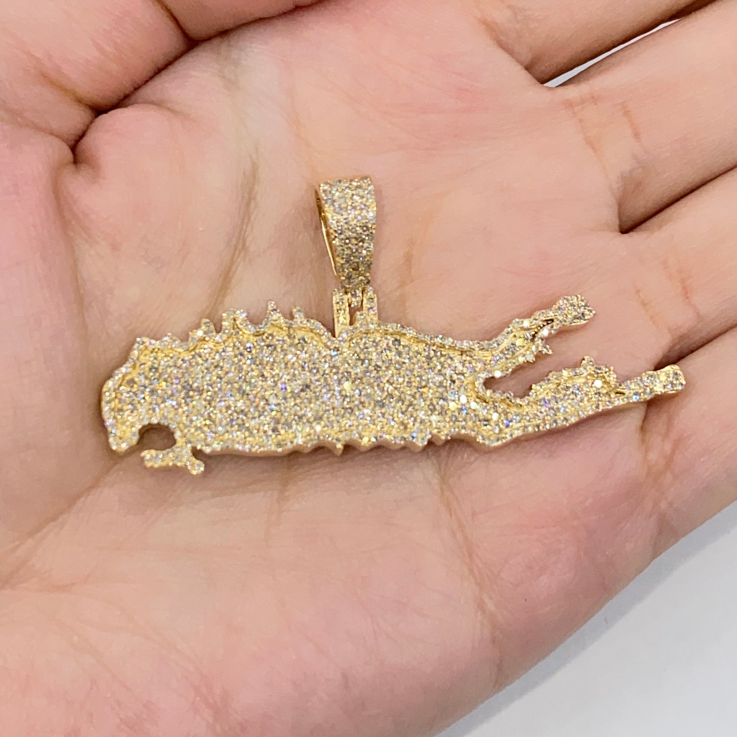 10K Long Island Diamond Pendant