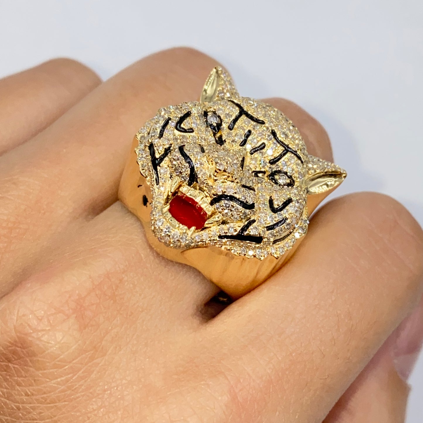 14K Tiger Diamond Ring