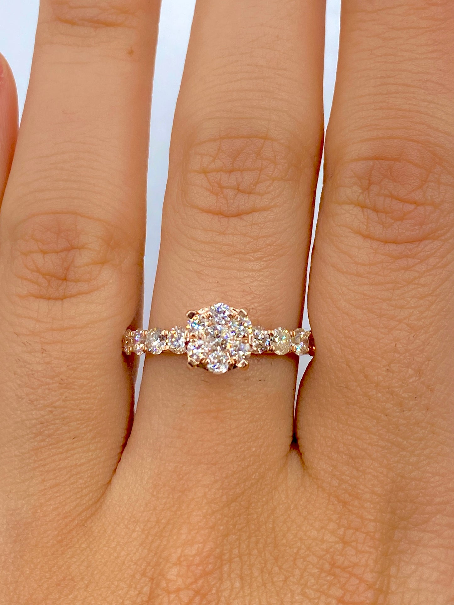 14k Circle One Row Engagement Ring