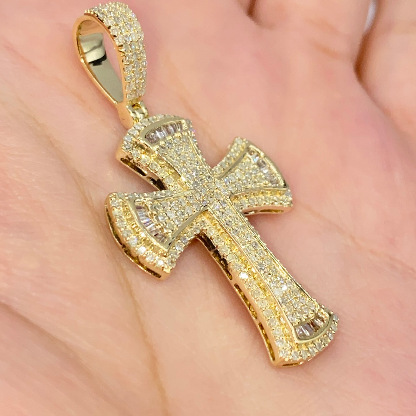 10K Reed Cross Diamond Pendant