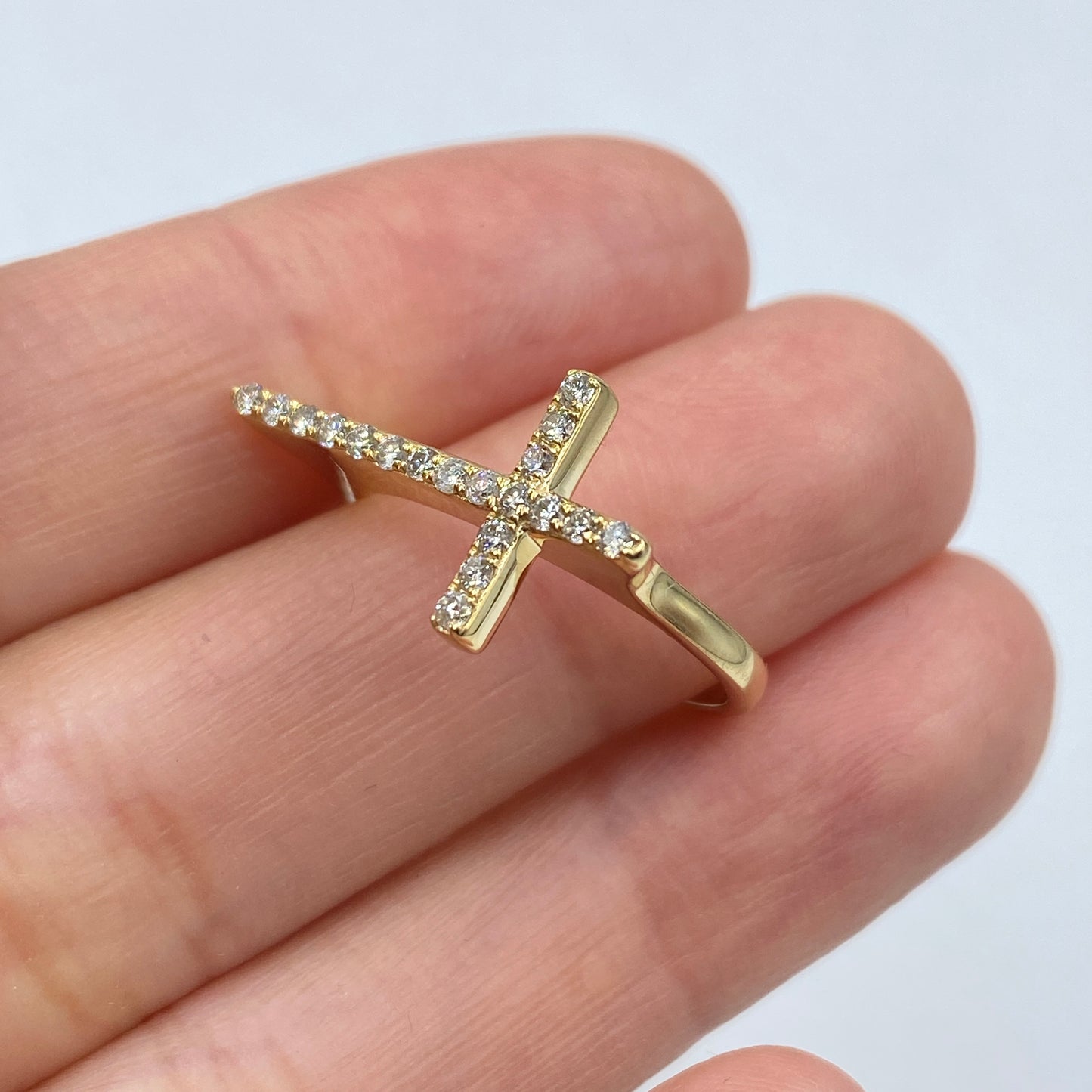 14K Pavé Cross Diamond Ring
