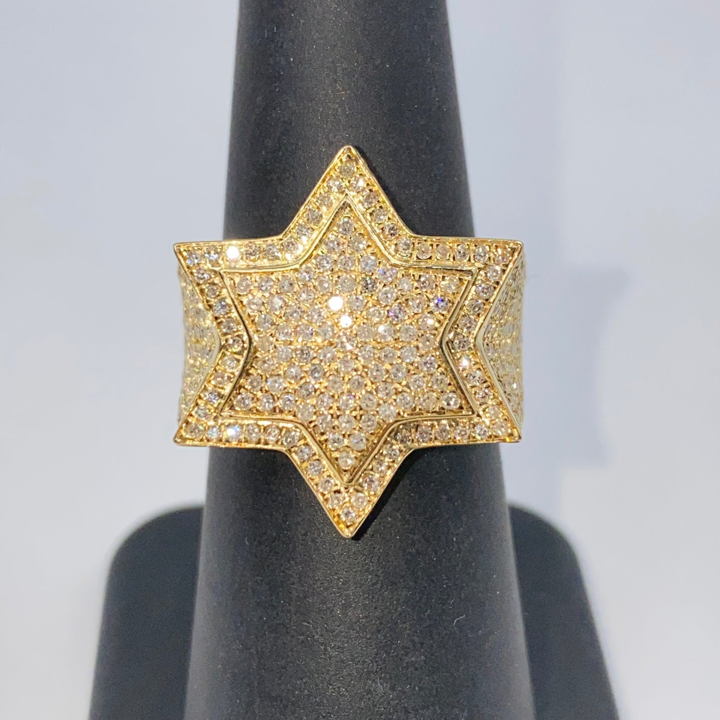 10K Halo Star Diamond Ring