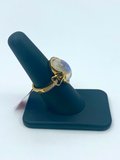 18K Gold & Diamond Oval Moonstone Ring