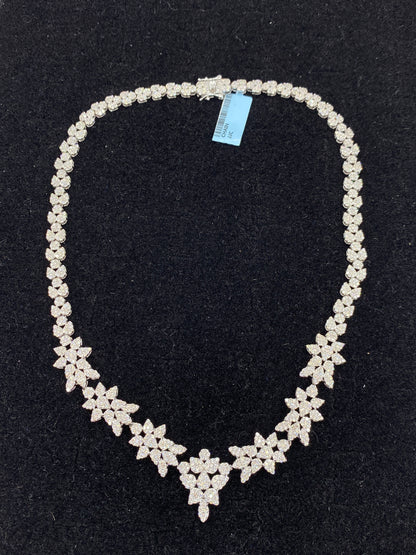 14K Icy Bloom Diamond Necklace