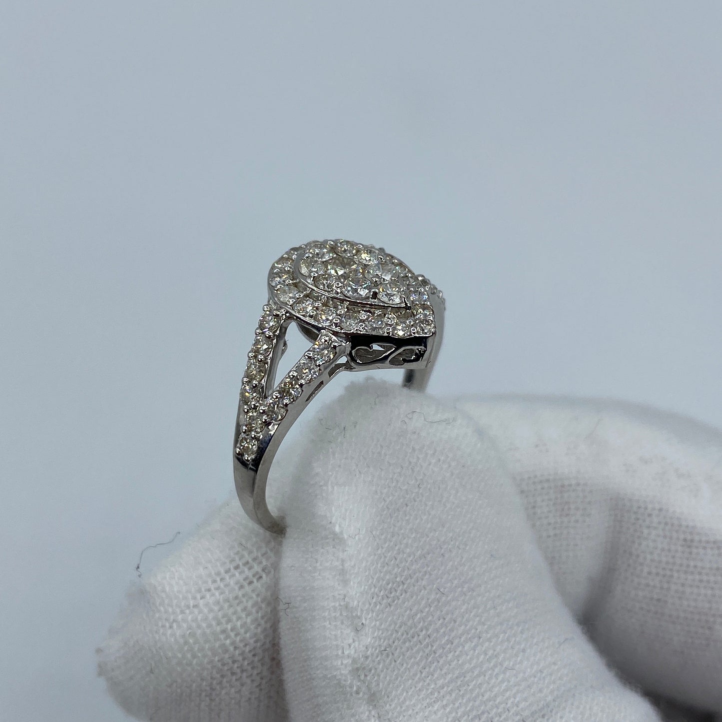 14K Pear Shape Diamond Engagement Ring