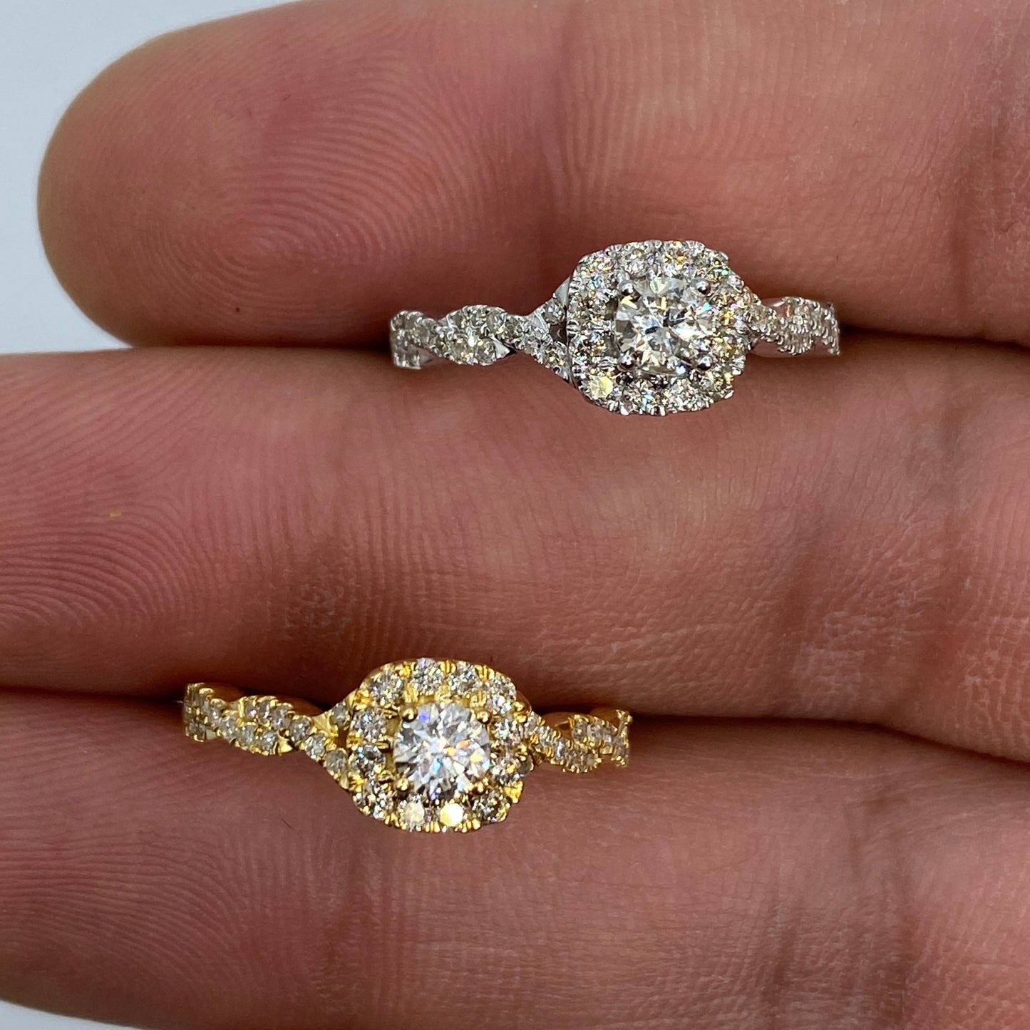 14K Large Center Stone Spiral Diamond Engagement Ring