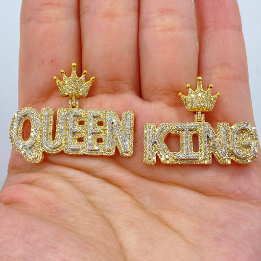 10K Royalty Name Plate Diamond Pendant