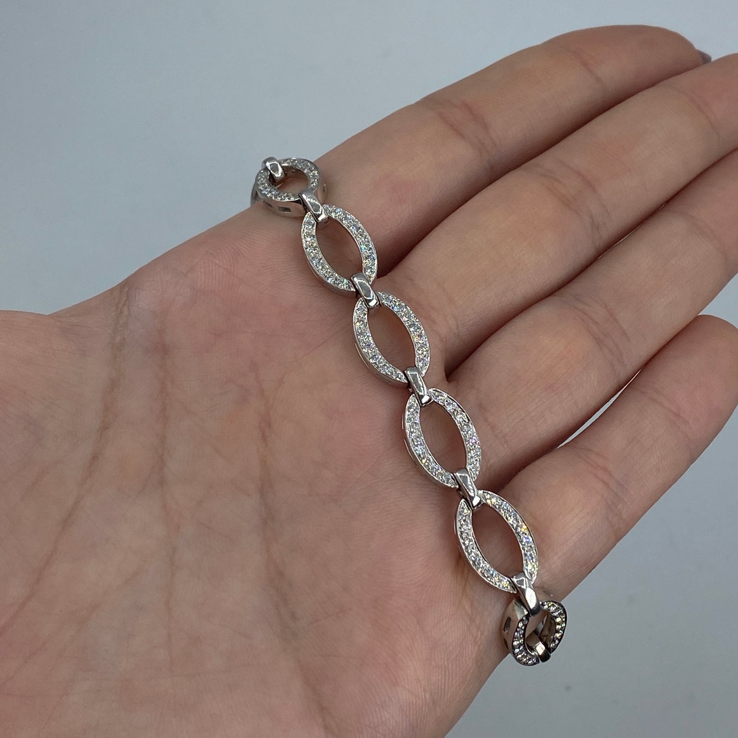 18K Circle Link Diamond Bracelet