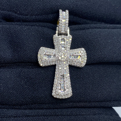 10K Byzantine Cross Diamond Pendant