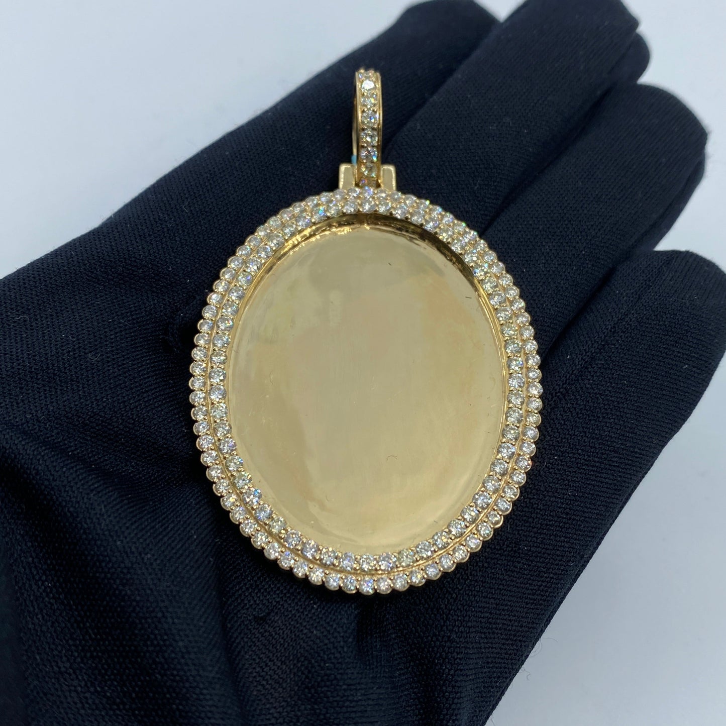 14K Oval Diamond Picture Photo Pendant