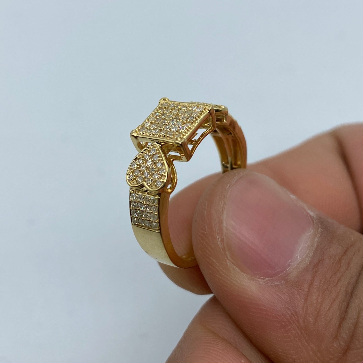 10K Aurora Diamond Hearts Engagement Ring