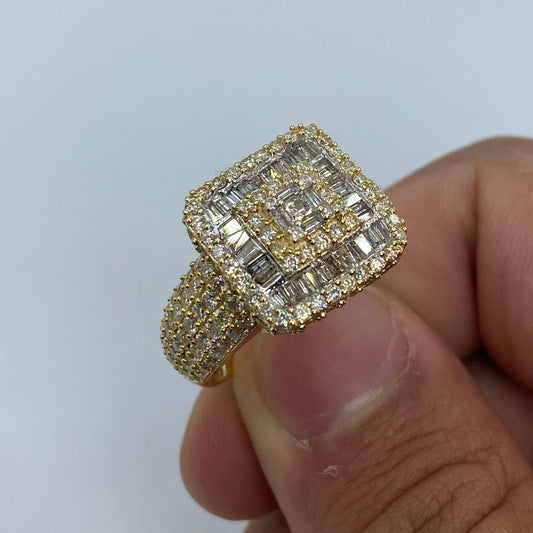 14K Square Diamond Baguette Ring