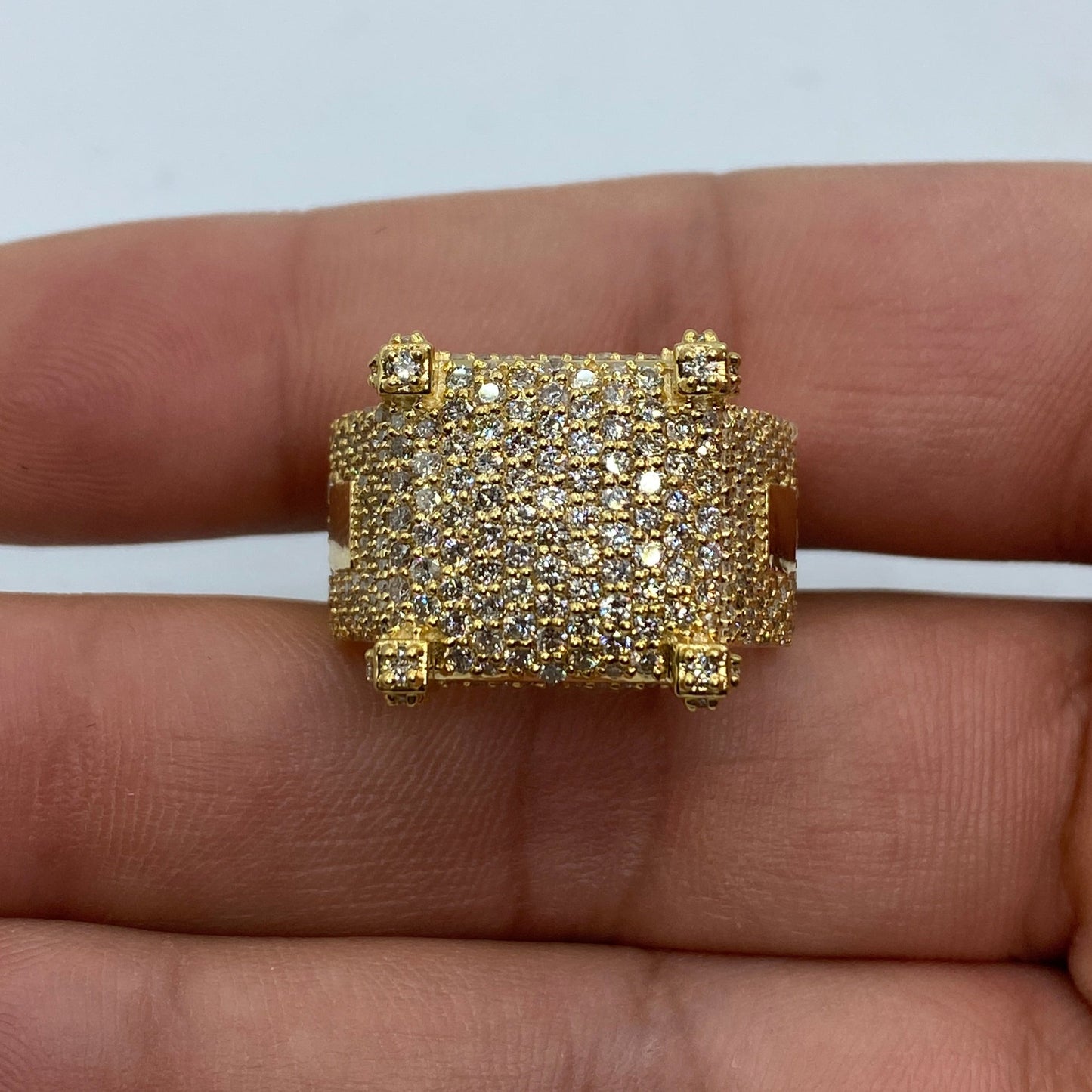 10K Castle Diamond Ring