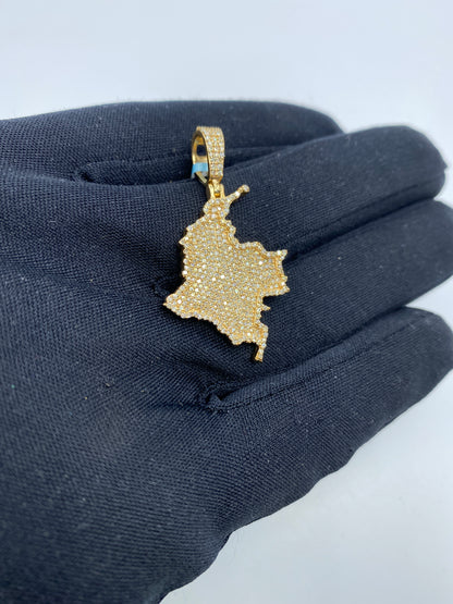 14K Colombia Diamond Pendant