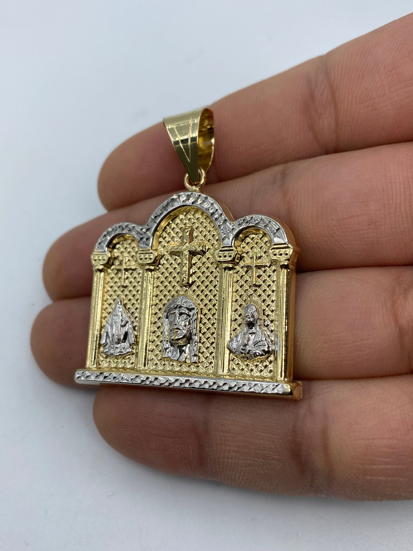 14k Cathedral Pendant