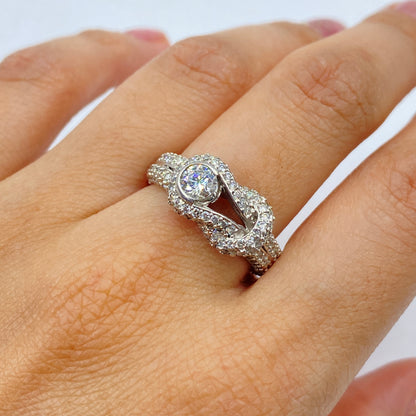 18K Eternity Knot Diamond Ring