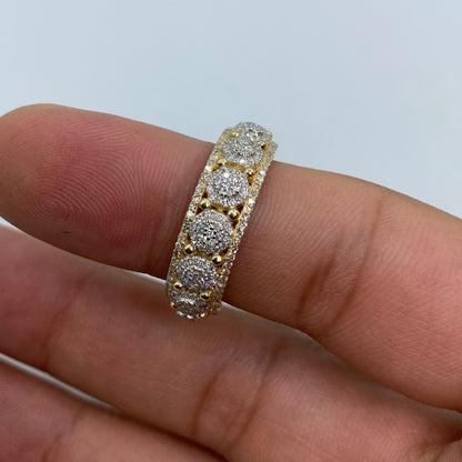 14K Small Flower Diamond Ring