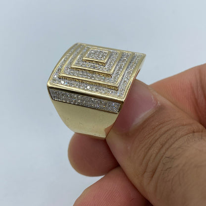 10K Square Offset Diamond Ring