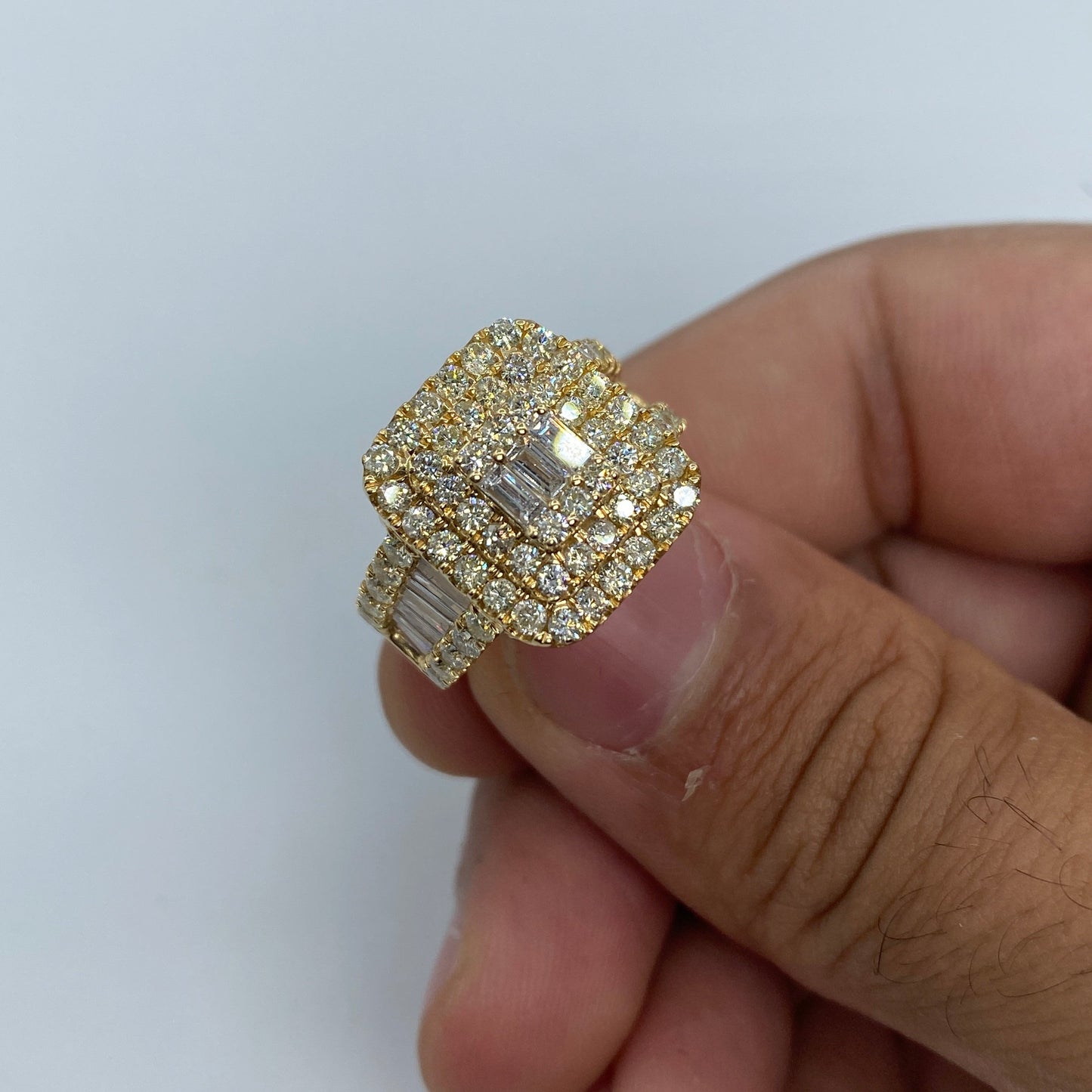14K Rectangle Center Diamond Baguette Ring in Yellow