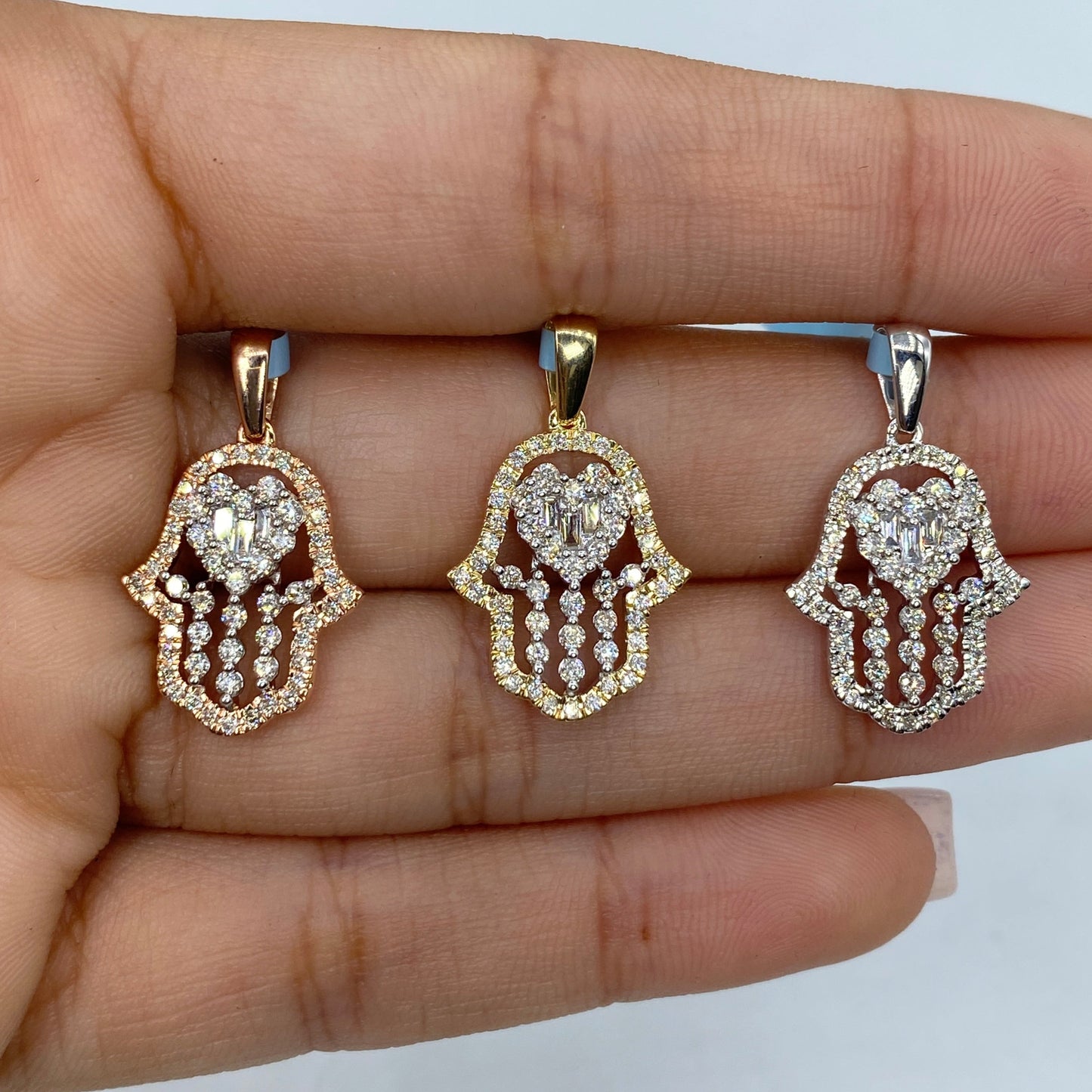 14K Heart Hamsa Diamond Pendant