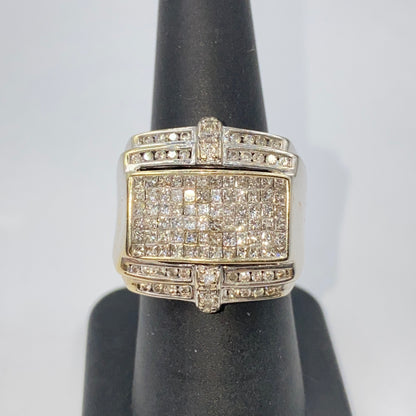 14K Absolute Diamond Ring