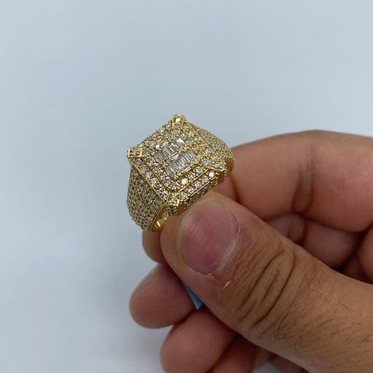 14K Square Diamond Baguette Villa Ring