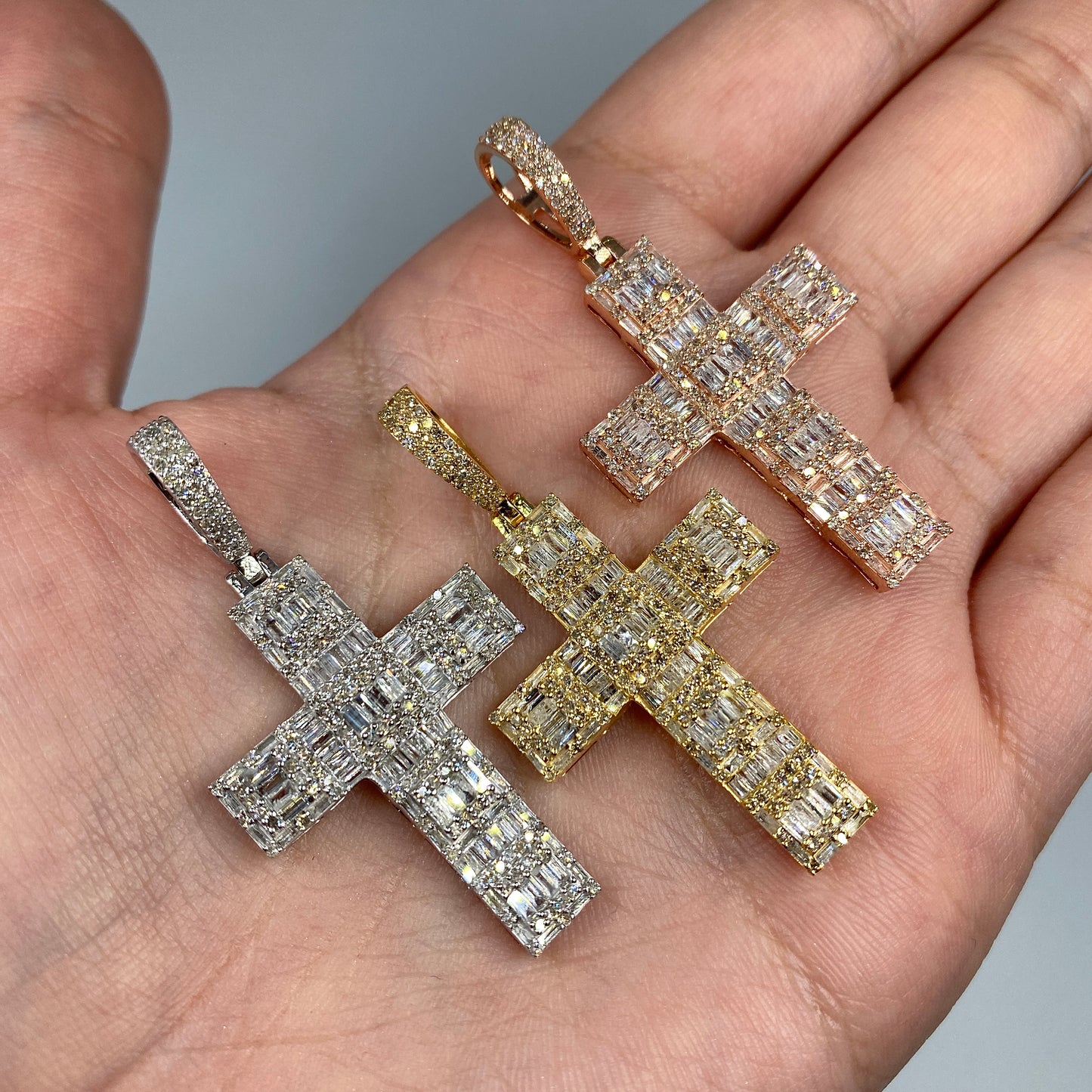10K Cross 3D Baguette Diamond Pendant