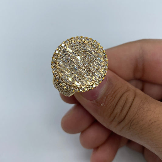 14K Circle Diamond Baguette Ring