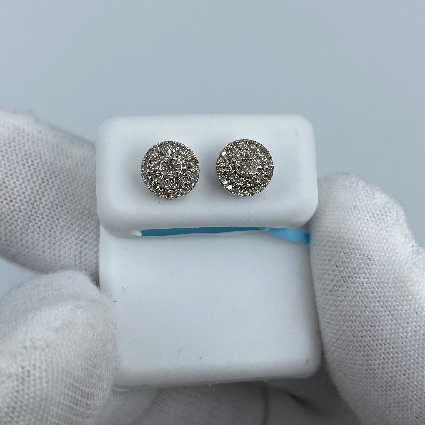 14K Small Circle Cake Diamond Earrings