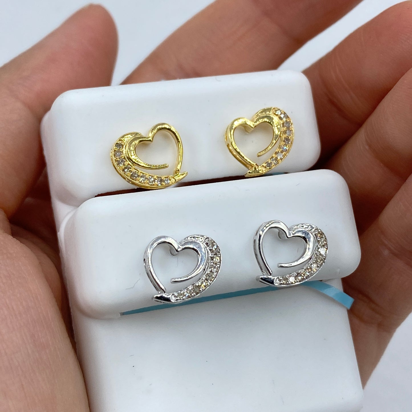 14K Protect Heart Diamond Earrings